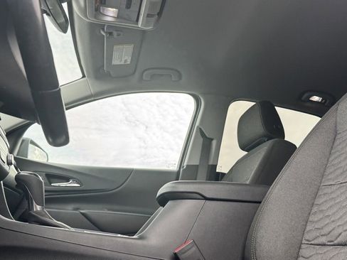 Used 2021 Chevrolet Equinox LT image 19