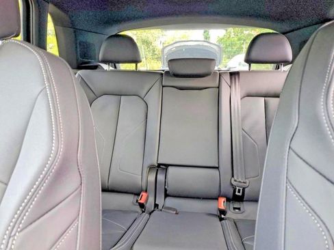 Used 2025 Audi Q3 2.0T Premium w/ Convenience Package image 7