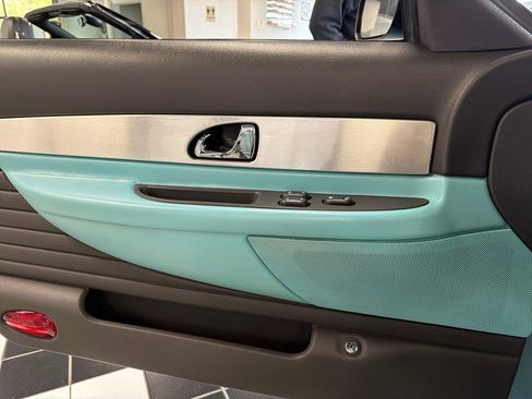 Used 2002 Ford Thunderbird Deluxe image 24