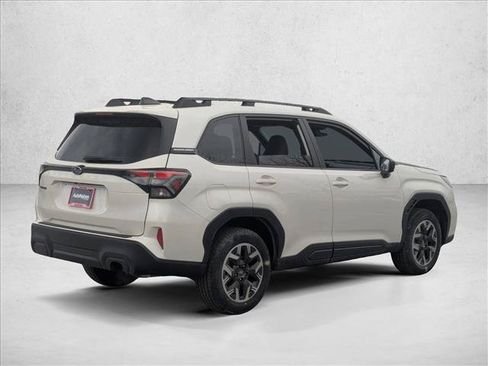 Used 2026 Subaru Forester Premium AWD/4WD image 2