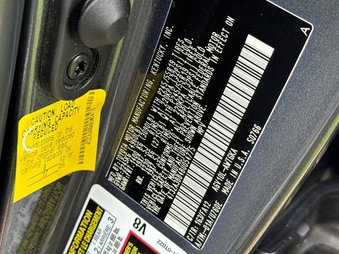 Used 2011 Toyota Venza FWD image 11