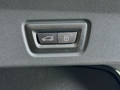 Used 2024 BMW i4 eDrive40 RWD image 31
