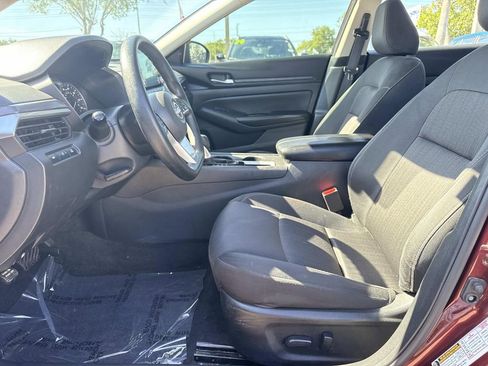 Certified 2025 Nissan Altima 2.5 SV FWD image 20