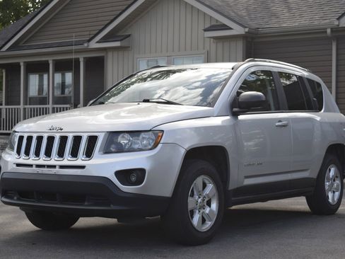 Used 2014 Jeep Compass Sport w/ Power Value Group FWD image 1