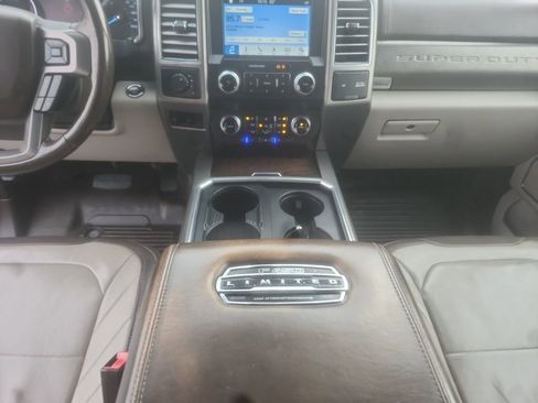 Used 2019 Ford F450 Limited image 12