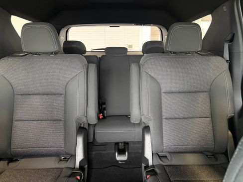 New 2026 Chevrolet Traverse LT w/ Midnight/Sport Edition AWD/4WD image 19
