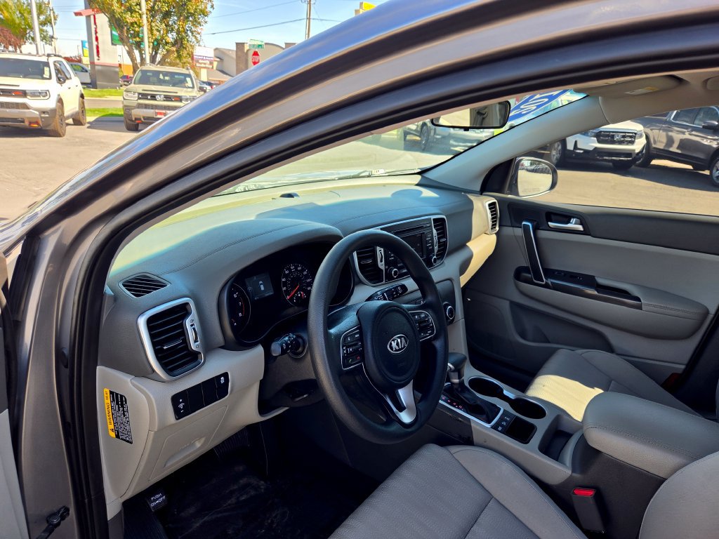Used 2019 Kia Sportage LX AWD/4WD image 15
