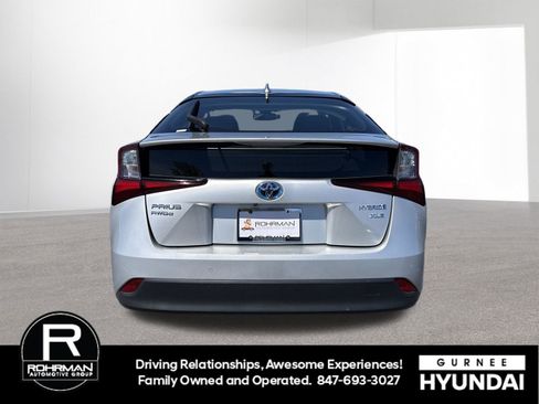 Used 2019 Toyota Prius XLE w/ Carpet Mat Package AWD/4WD image 8