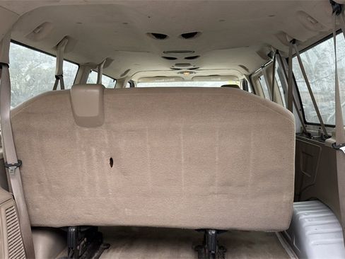 Used 2012 Ford E-350 and Econoline 350 XLT image 6