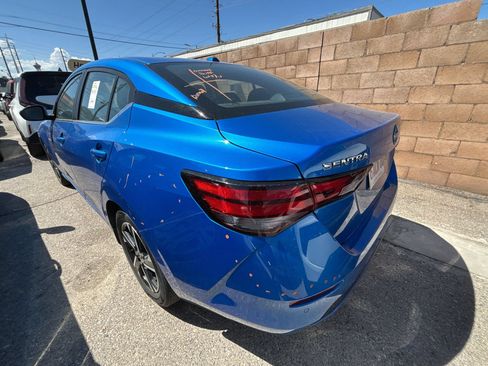 Used 2025 Nissan Sentra SV FWD image 11