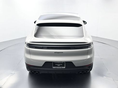 Certified 2026 Porsche Cayenne Coupe AWD/4WD image 37