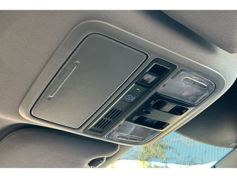 Certified 2024 Honda Odyssey Elite image 25