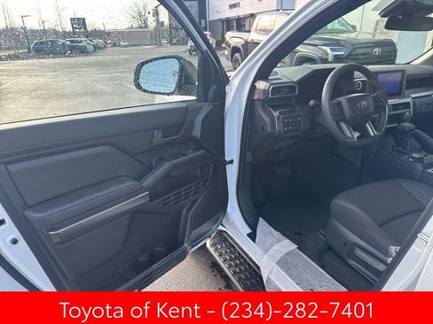 New 2026 Toyota 4Runner SR5 image 12