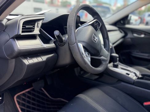 Used 2018 Honda Civic EX image 12