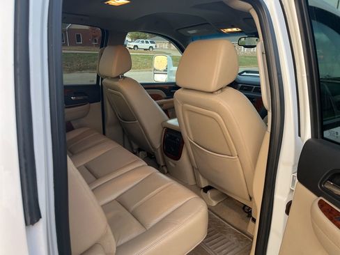 Used 2008 Chevrolet Silverado 3500 LTZ w/ EZ-Lift Tailgate Package image 23