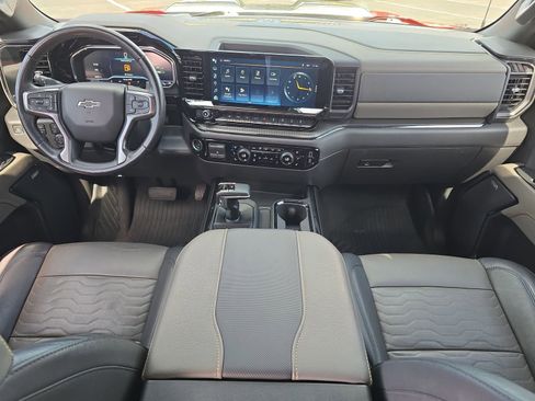 Used 2023 Chevrolet Silverado 1500 ZR2 AWD/4WD image 9