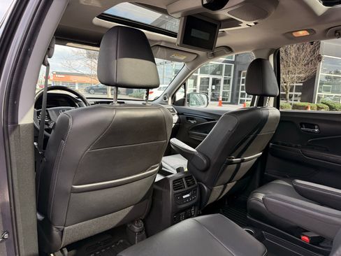 Used 2020 Honda Pilot Elite image 34