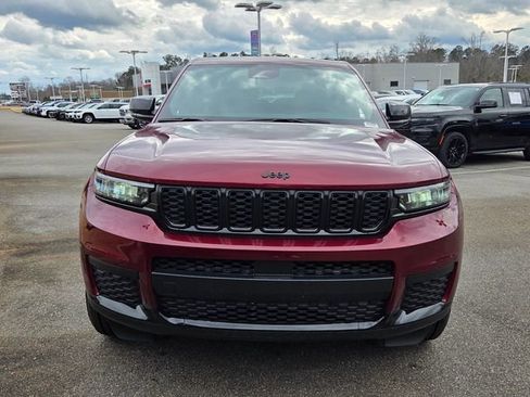 New 2024 Jeep Grand Cherokee L Altitude RWD image 2