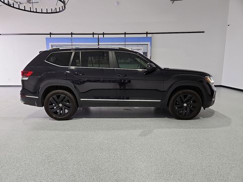 Used 2021 Volkswagen Atlas SEL FWD image 9