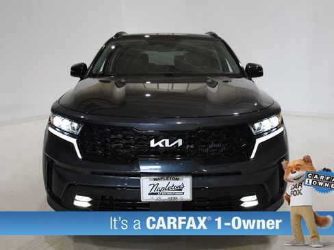 Used 2023 Kia Sorento SX AWD/4WD image 3