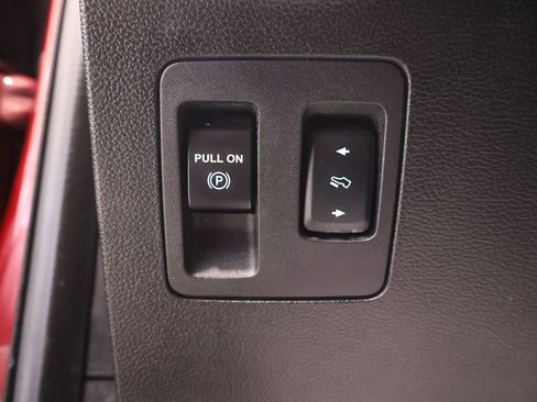 Used 2018 Ford F150 XLT w/ Equipment Group 302A Luxury AWD/4WD image 25