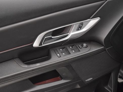 Used 2017 GMC Terrain SLT FWD image 21