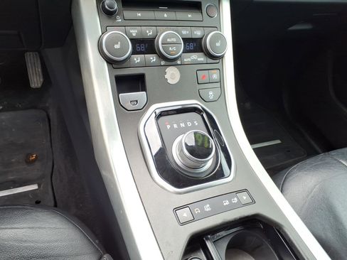 Used 2016 Land Rover Range Rover Evoque SE AWD/4WD image 9