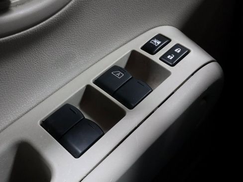 Used 2010 Nissan Cube 1.8 S w/ Interior Designer Pkg image 24