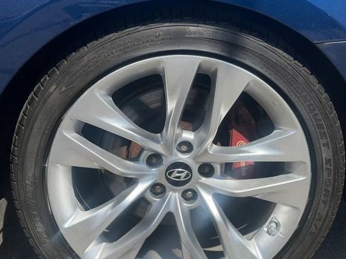 Used 2015 Hyundai Genesis 3.8 RWD image 18