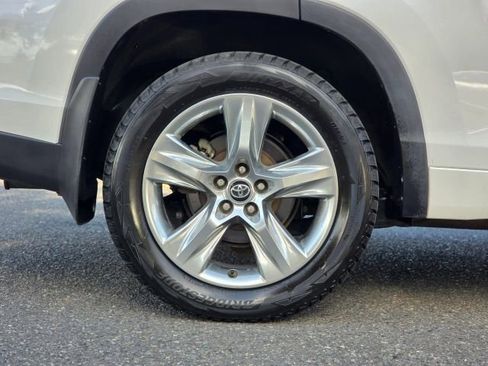 Used 2018 Toyota Highlander Limited image 45