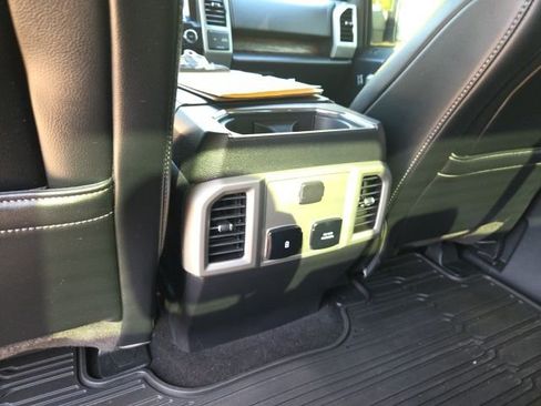 Used 2019 Ford F150 Lariat image 15