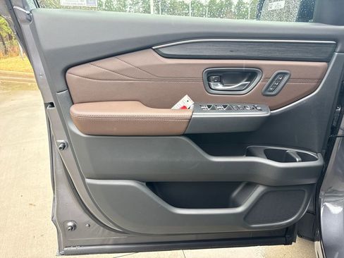 New 2026 Honda Pilot Touring image 12