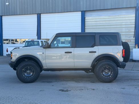 New 2025 Ford Bronco Big Bend w/ Black Diamond Package image 11