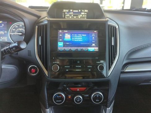 Used 2019 Subaru Forester Premium image 22
