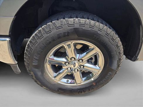 Used 2025 Ford F150 XLT w/ Equipment Group 301A Standard AWD/4WD image 11
