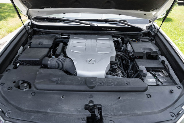 Used 2023 Lexus GX 460 Luxury w/ Sport Design Package AWD/4WD image 19