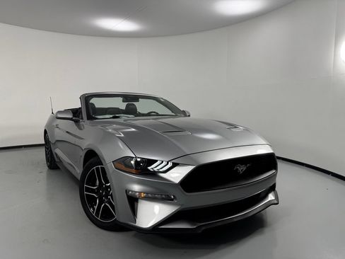 Used 2022 Ford Mustang Premium RWD image 7