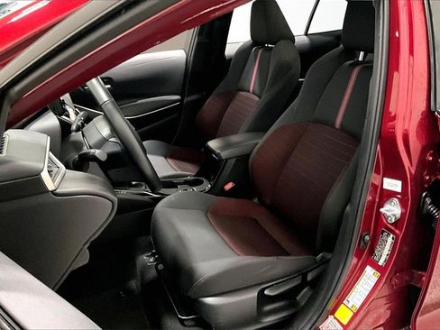 Used 2025 Toyota Corolla SE image 21