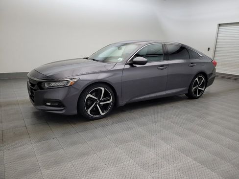 Used 2020 Honda Accord Sport image 2