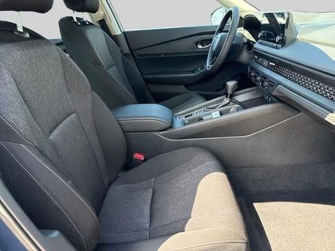 Used 2023 Honda Accord EX image 18