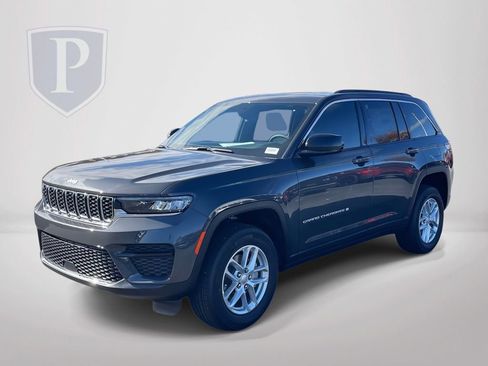 New 2025 Jeep Grand Cherokee Laredo X image 4