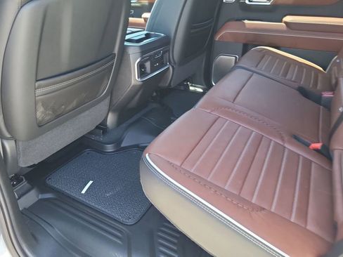 New 2026 GMC Sierra 1500 Denali Ultimate w/ LPO, Black Badging Package image 25