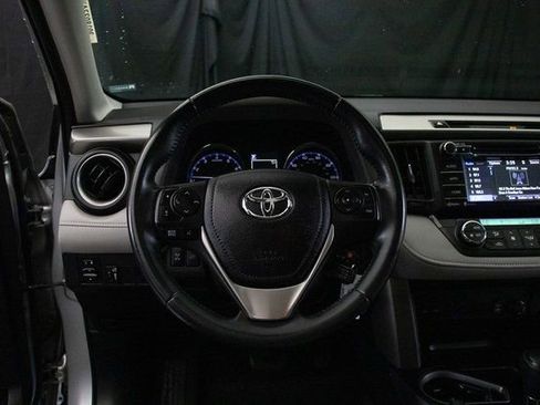 Used 2016 Toyota RAV4 XLE image 22