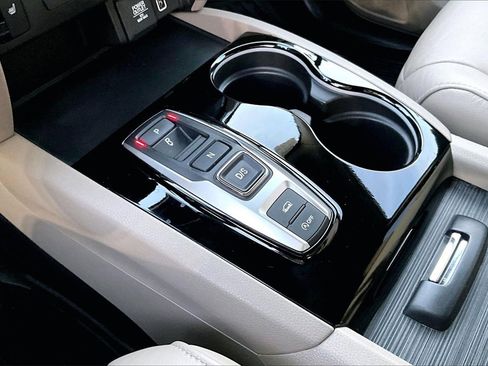 Used 2019 Honda Pilot Touring image 33