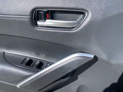 Used 2023 Toyota Corolla Cross XLE w/ Convenience Package image 24