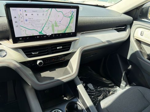 New 2026 Ford Explorer Active image 23