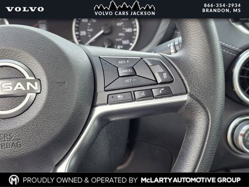 Used 2024 Nissan Sentra SV FWD image 24