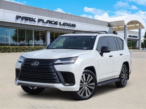 Certified 2025 Lexus LX 700h Luxury image 1
