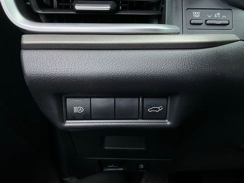 Used 2025 Toyota Grand Highlander XLE image 23