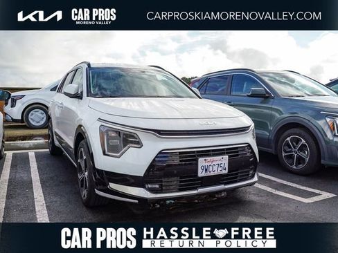 Certified 2025 Kia Niro SX Touring image 1